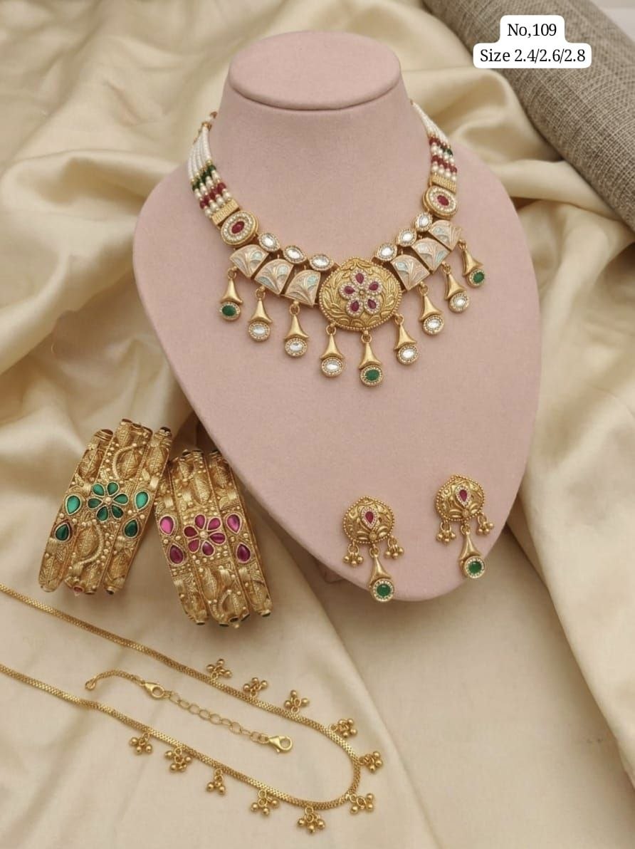Antique Temple Choker Set with Bangles (No. 109)